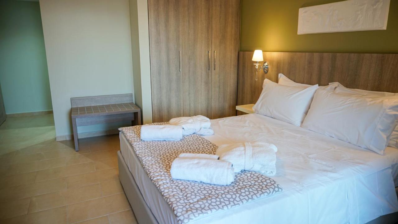 Agnes Deluxe Hotel Pefkochori Eksteriør billede